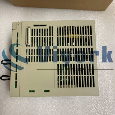 Yaskawa SGDH-10AE SERVO DRIVE 7.6 AMP 200 V 1 KW NEW